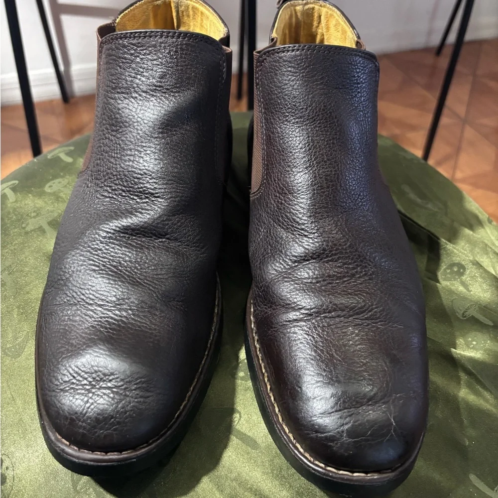 Sandro Dark Brown Leather Chukka Boots with Elastic Side Panels- calfskin
